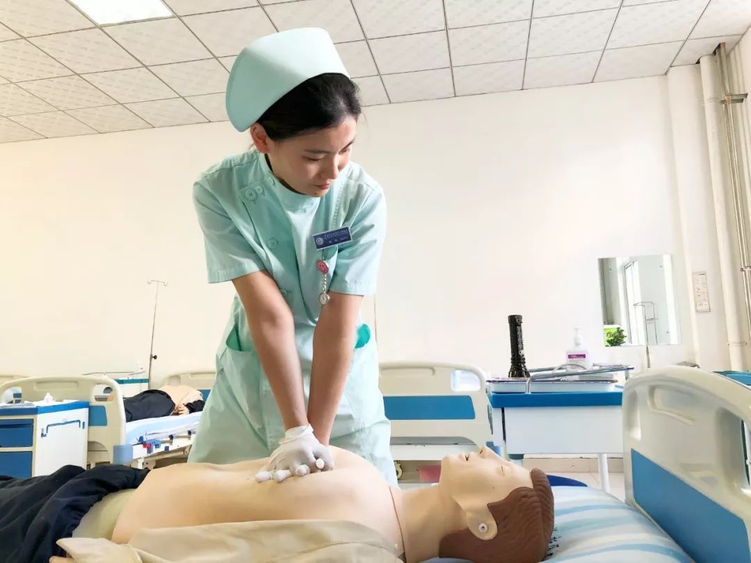 心肺复苏模拟人